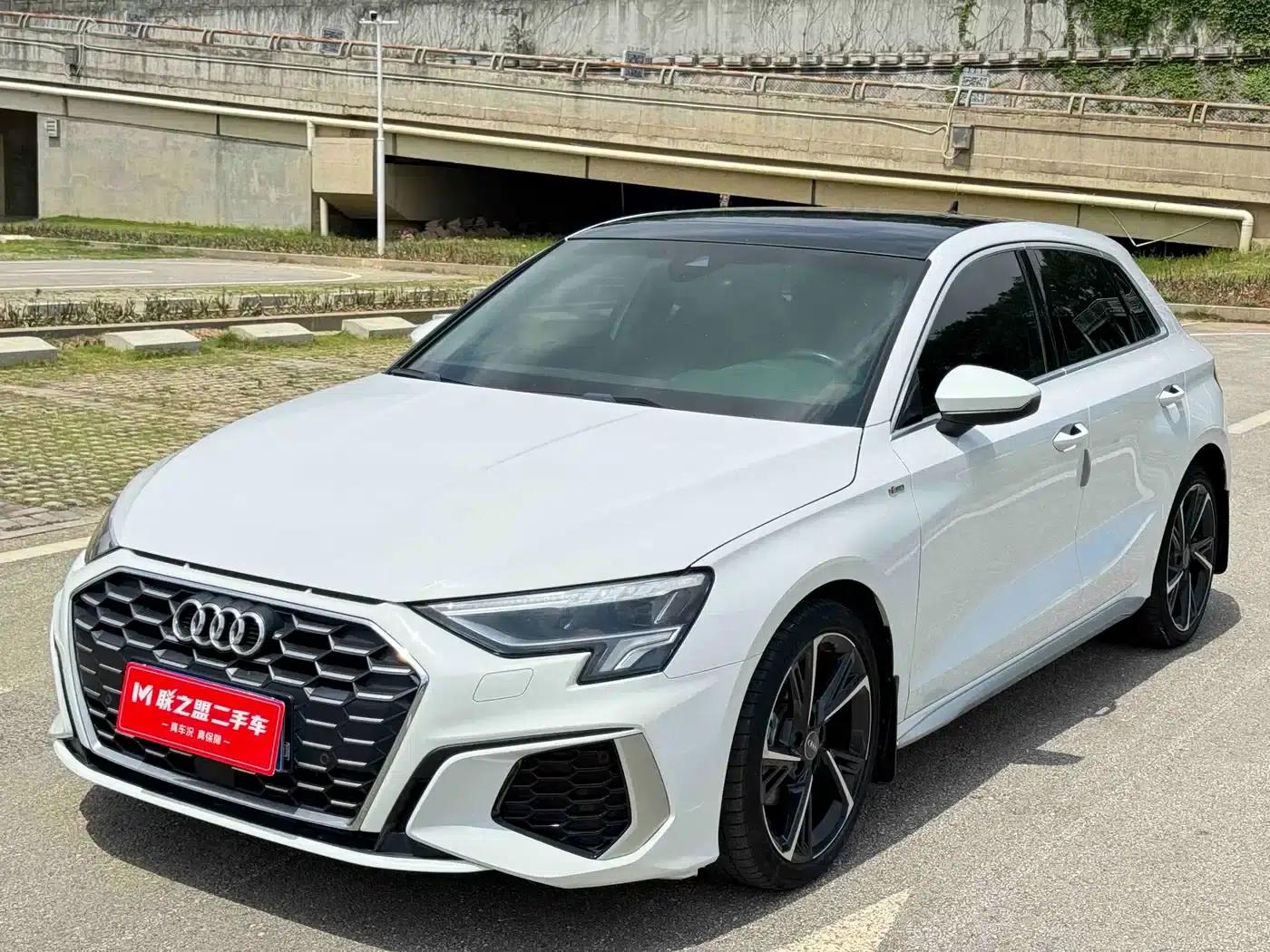 Audi A3 2023 Sportback 35 TFSI Fashion Sport — миниатюра 1