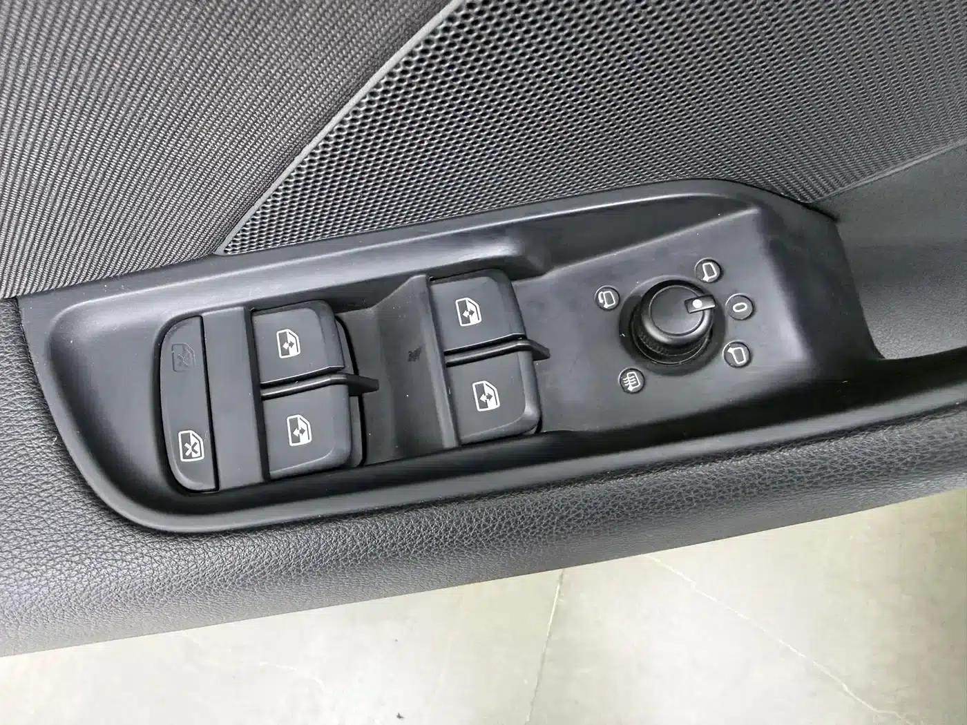Audi A3 2020 Limousine 35 TFSI Progressive (China V Emission Standard) — миниатюра 18