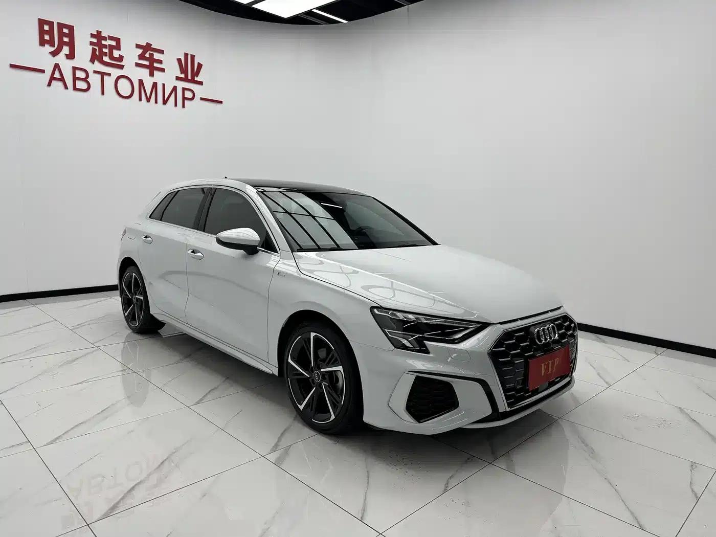 Audi A3 2022 Sportback 35 TFSI Fashion Sport — миниатюра 3