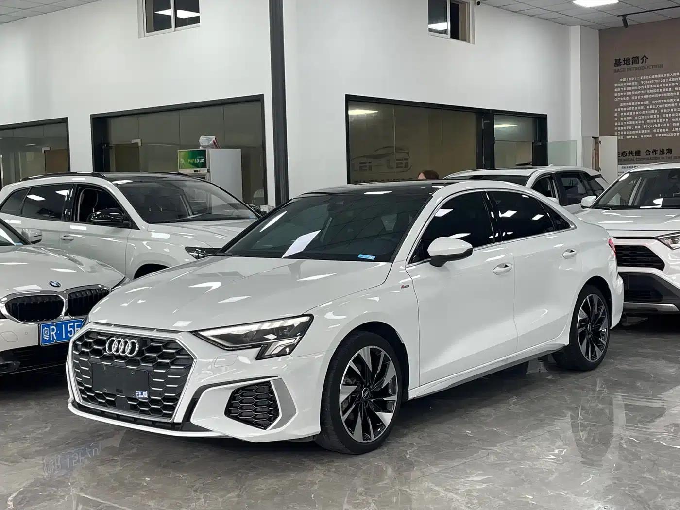 2023 Audi A3 A3L Limousine 35 TFSI Fashion Sport — миниатюра 1