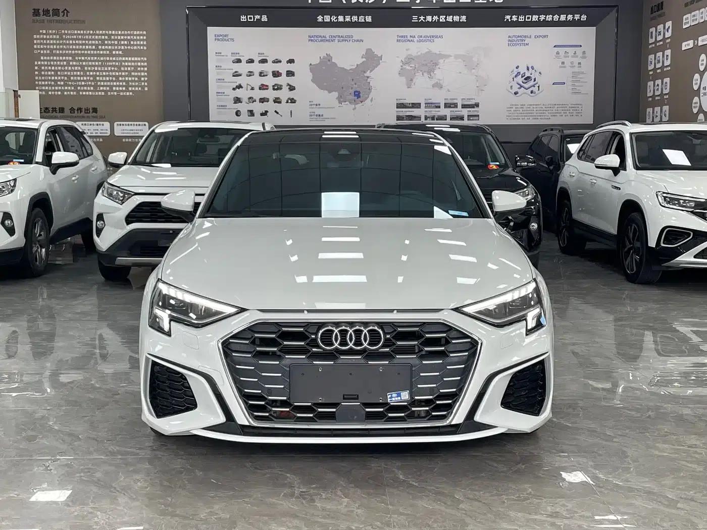 2023 Audi A3 A3L Limousine 35 TFSI Fashion Sport — миниатюра 2
