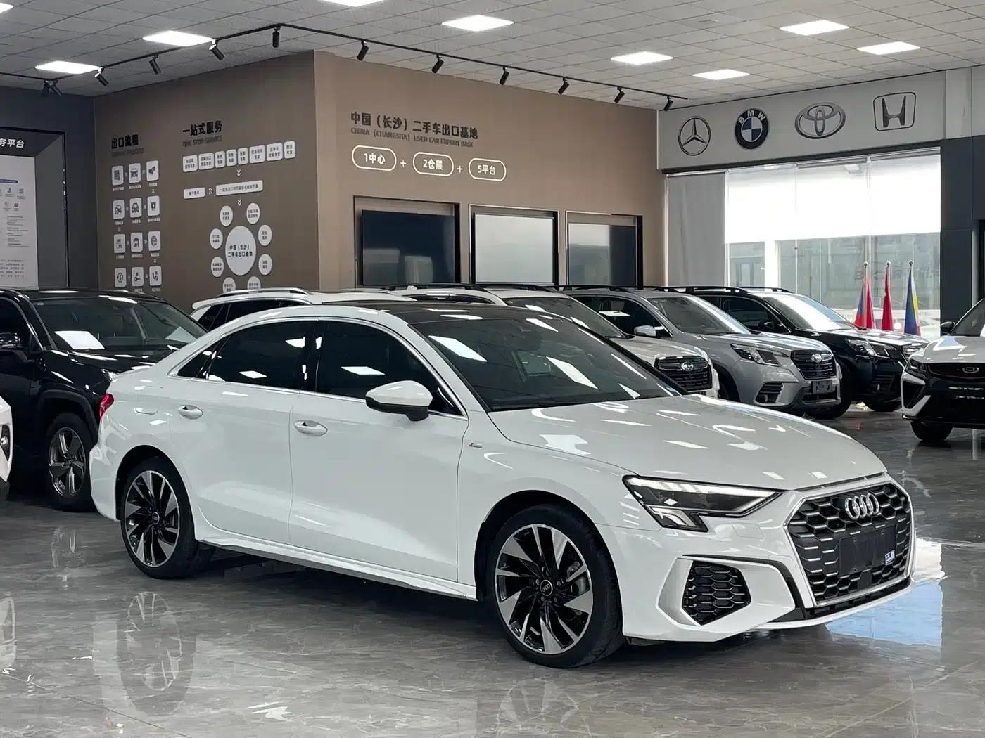 2023 Audi A3 A3L Limousine 35 TFSI Fashion Sport — миниатюра 3