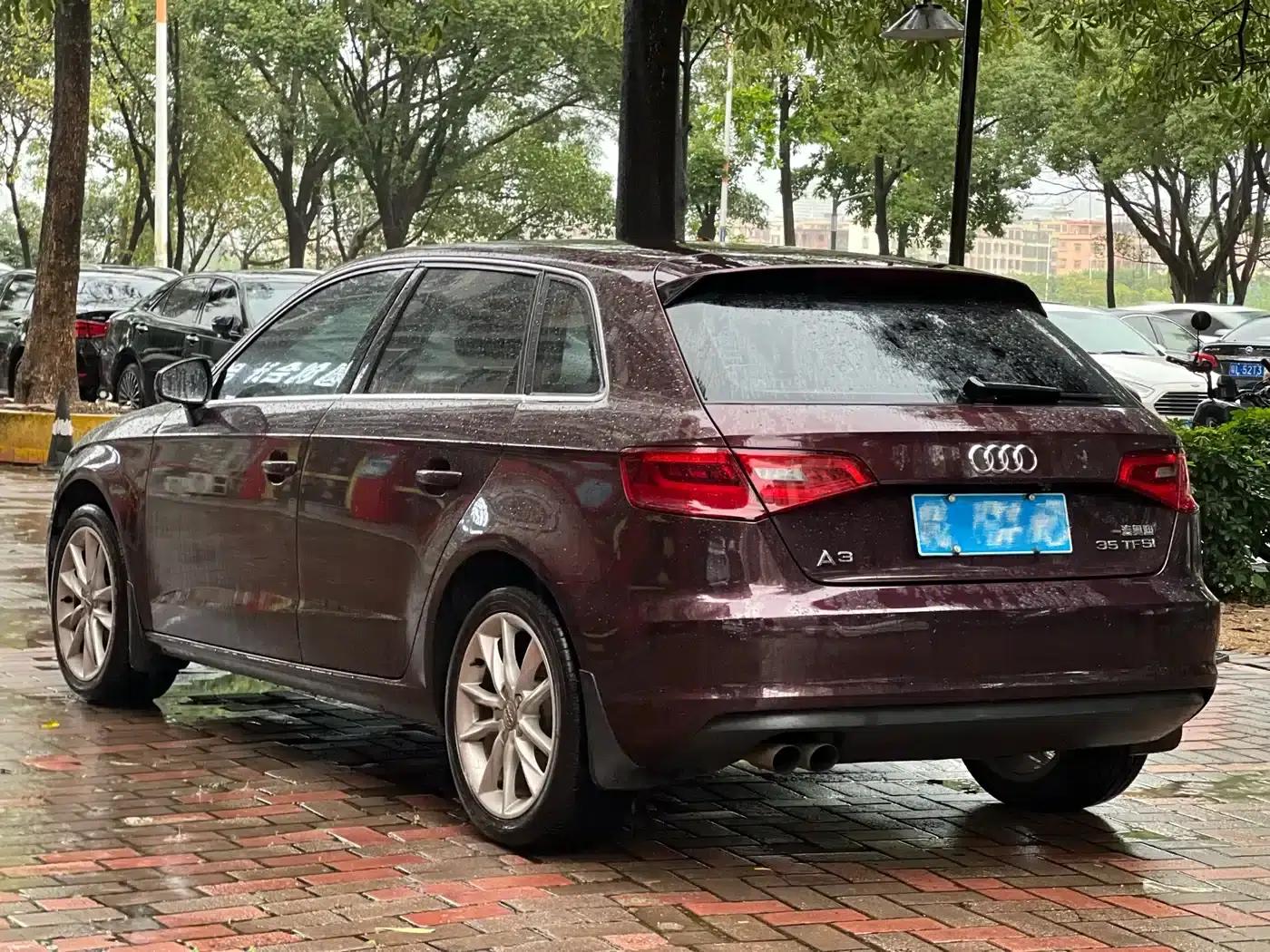 Audi A3 2015 Sportback 35 TFSI Millionth Anniversary Comfort Edition — миниатюра 3