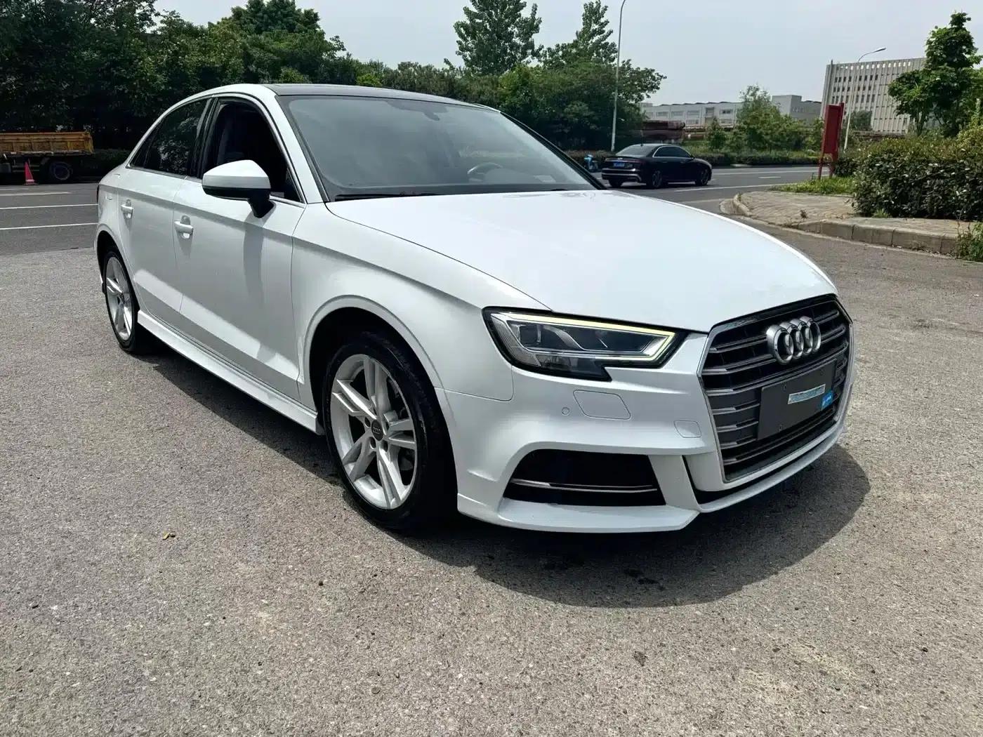 Audi A3 2020 Limousine 35 TFSI Fashion Edition (National V Emission Standard) — миниатюра 3