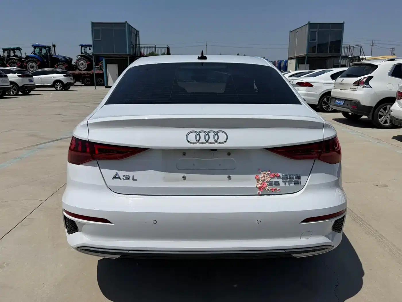 2023 Audi A3 A3L Limousine 35 TFSI Fashionable Elegant Model — миниатюра 5