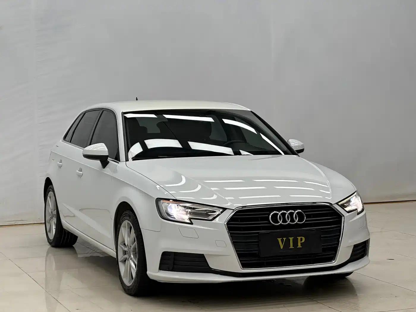 Audi A3 2018 30th Anniversary Edition Sportback 35 TFSI Progressive — миниатюра 1