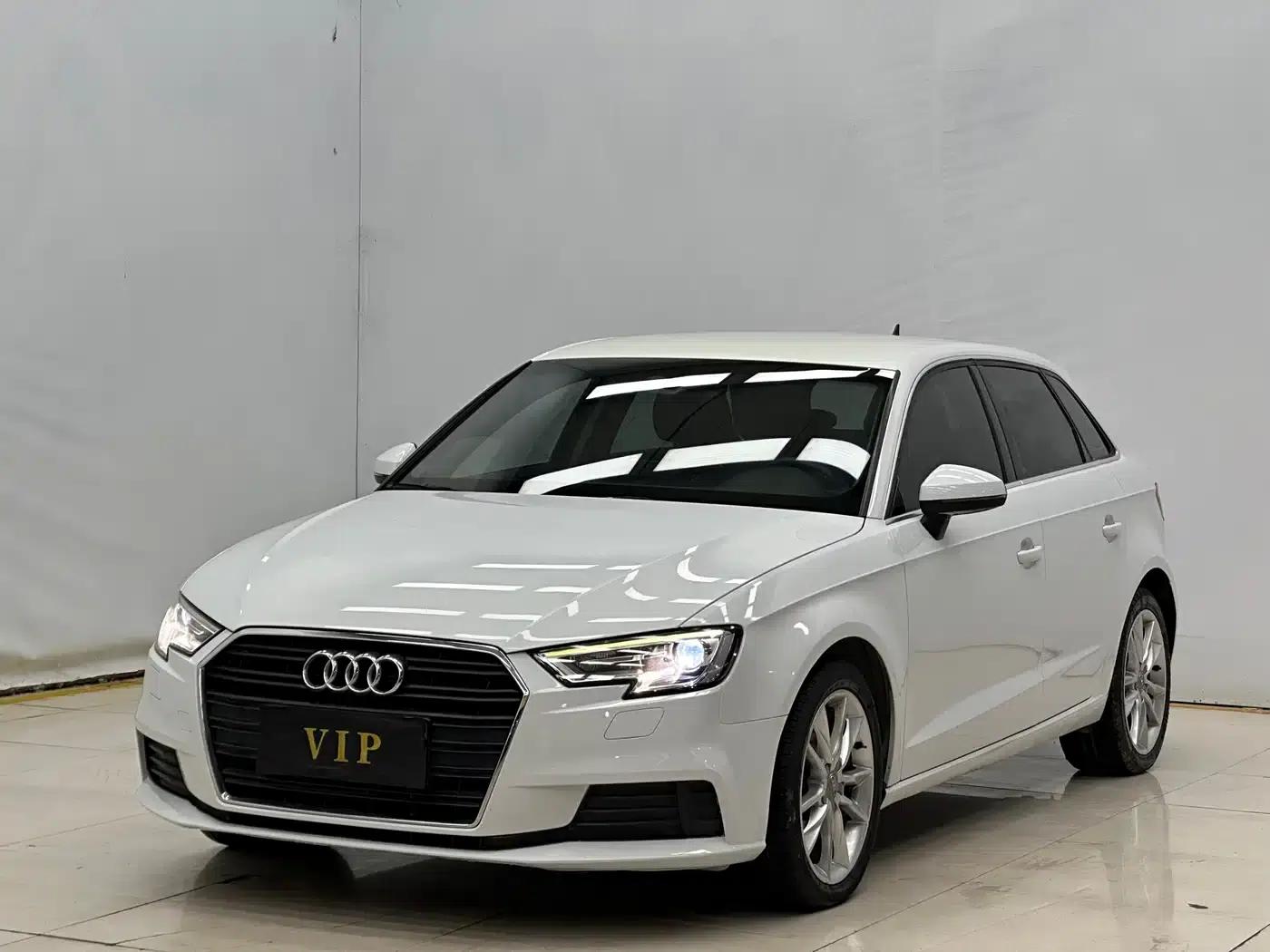 Audi A3 2018 30th Anniversary Edition Sportback 35 TFSI Progressive — миниатюра 3