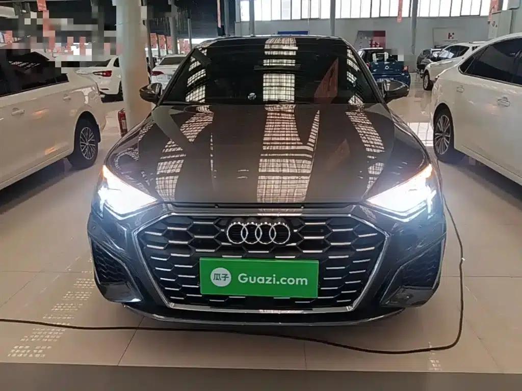 2024 Audi A3 A3L Limousine 35 TFSI Fashion Sport — миниатюра 3