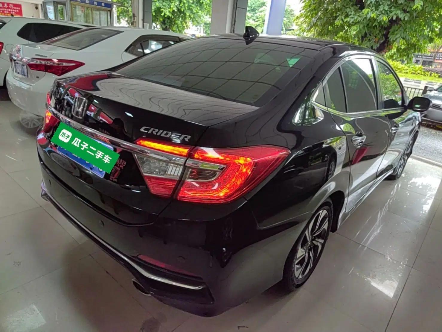 Honda Crider 2016 1.8L CVT Luxury Edition — миниатюра 6