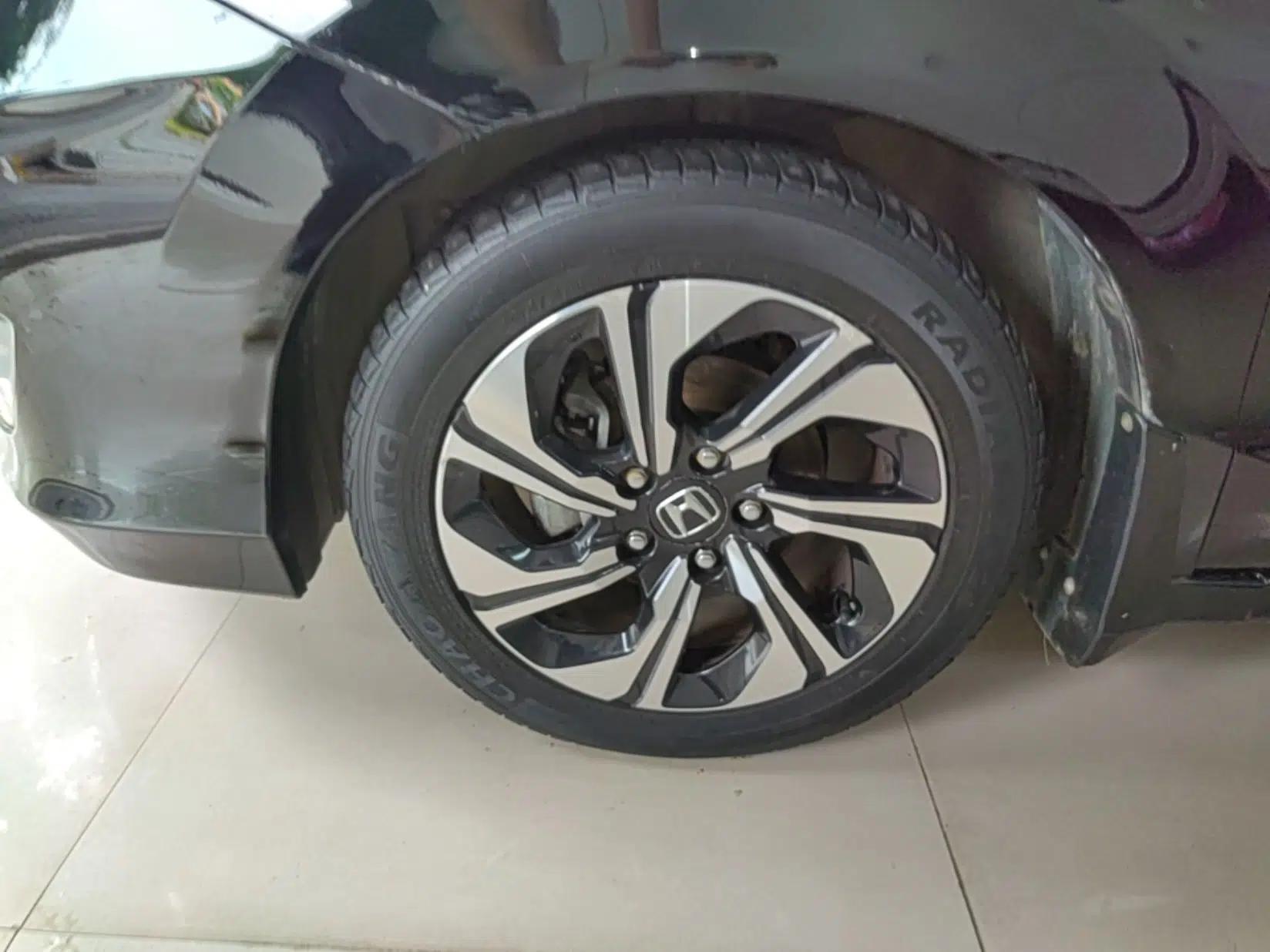 Honda Crider 2016 1.8L CVT Luxury Edition — миниатюра 8