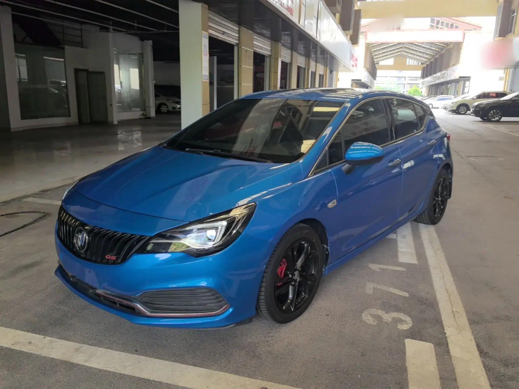 Buick Verano 2016 Hatchback GS 20T Dual-Clutch Passionate Sporty Model — миниатюра 1