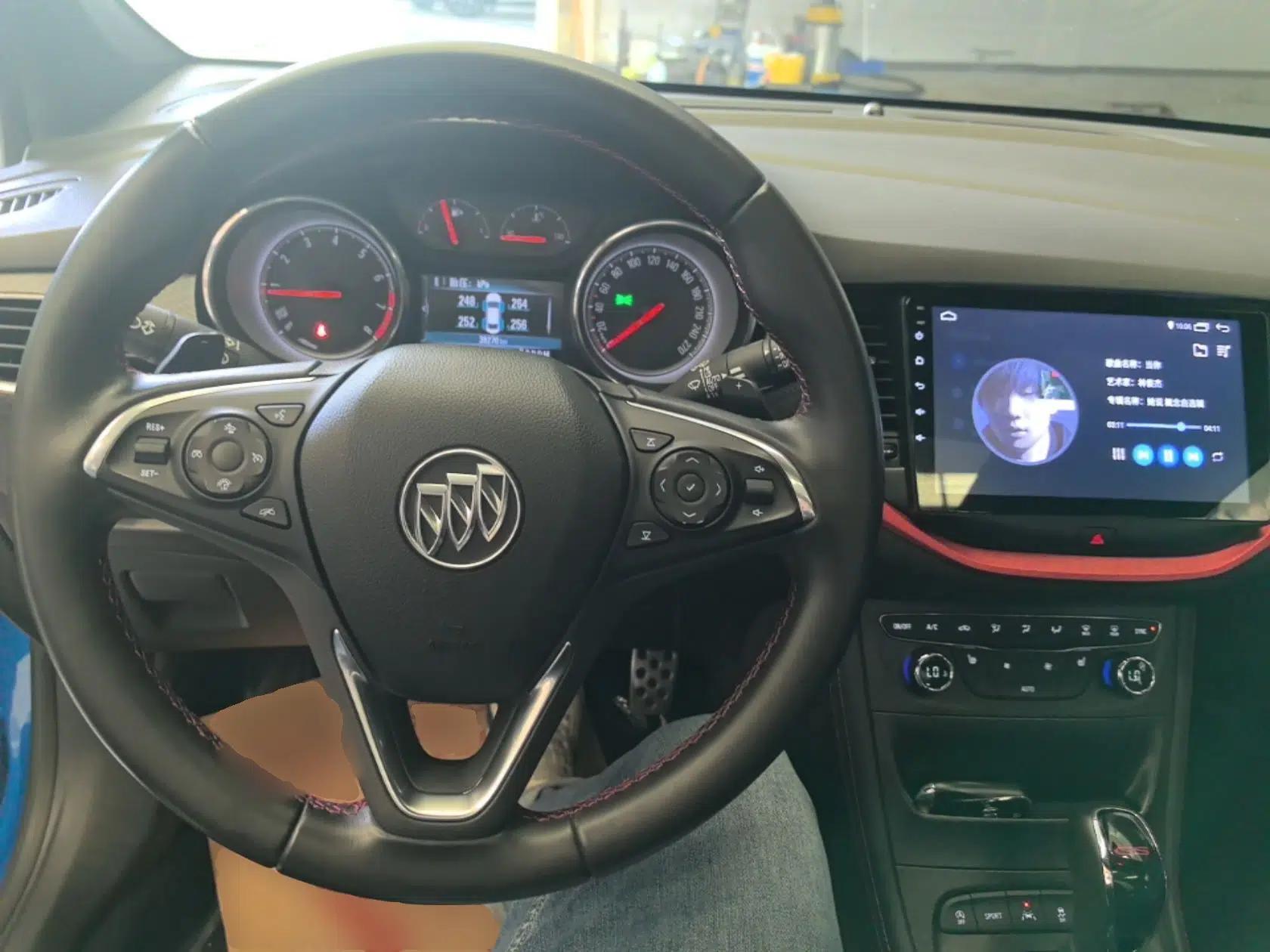 Buick Verano 2016 Hatchback GS 20T Dual-Clutch Passionate Sporty Model — миниатюра 13