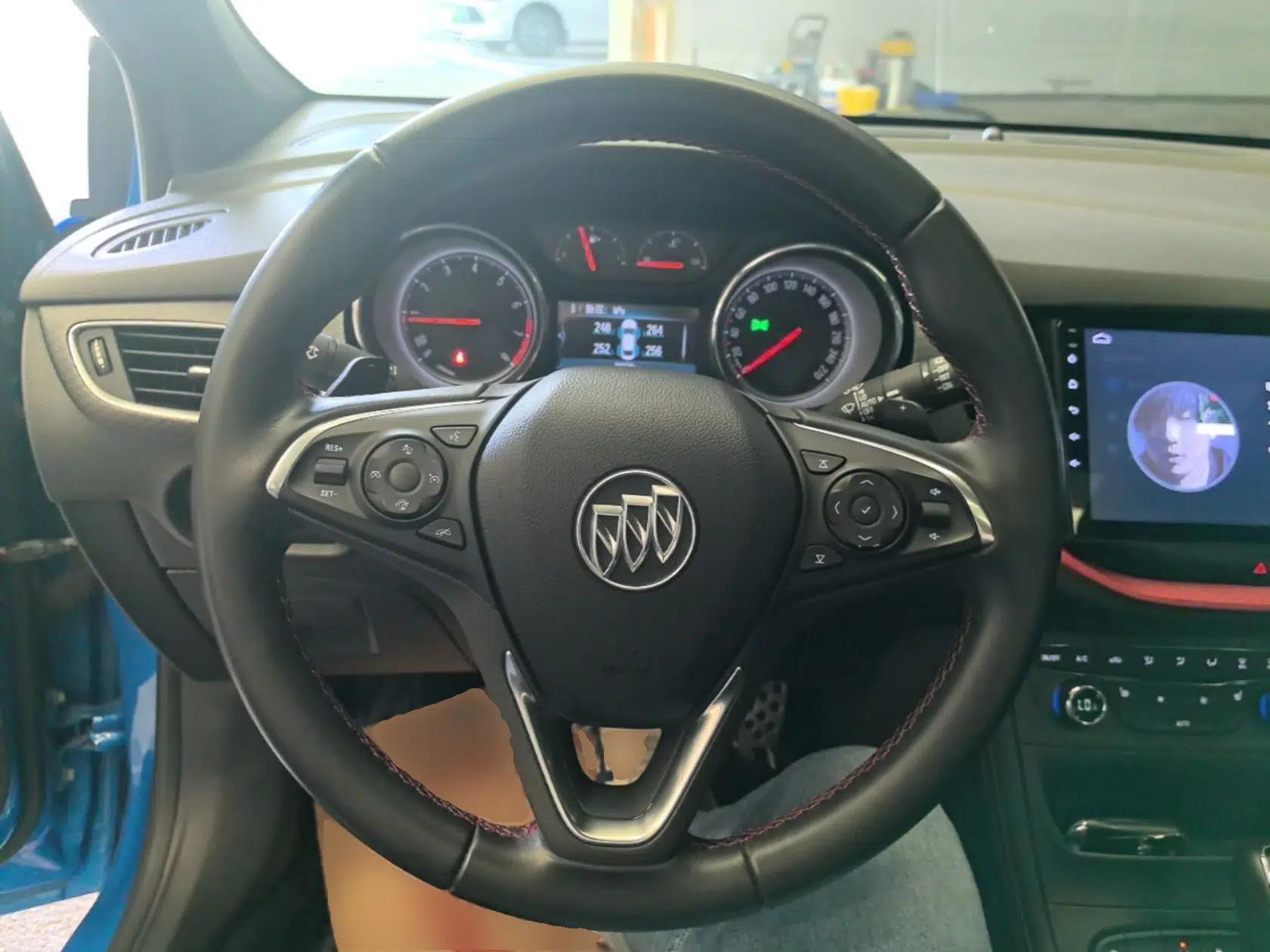 Buick Verano 2016 Hatchback GS 20T Dual-Clutch Passionate Sporty Model — миниатюра 14