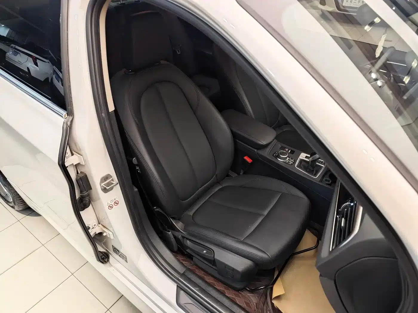2023 BMW 1 Series 120i M Sport — миниатюра 33