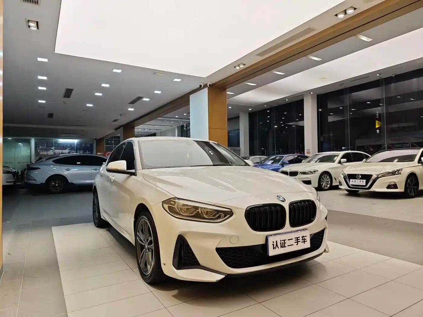 2023 BMW 1 Series 120i M Sport — миниатюра 5