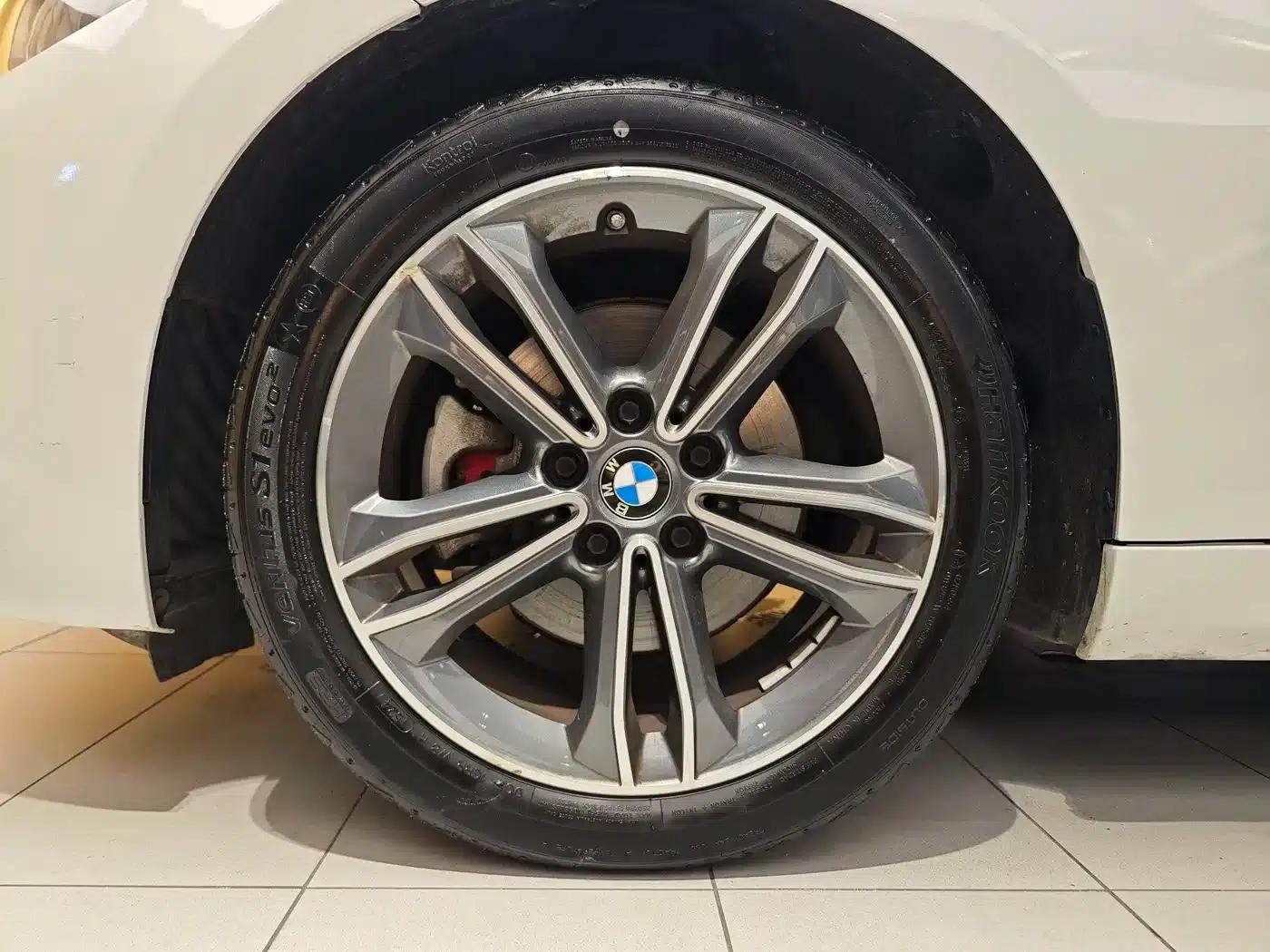 2023 BMW 1 Series 120i M Sport — миниатюра 6