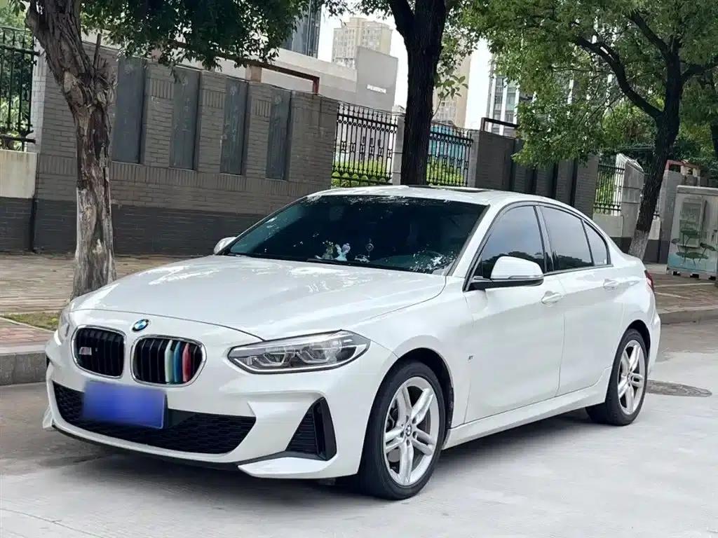 2019 BMW 1 Series 118i M Sport Package — миниатюра 2