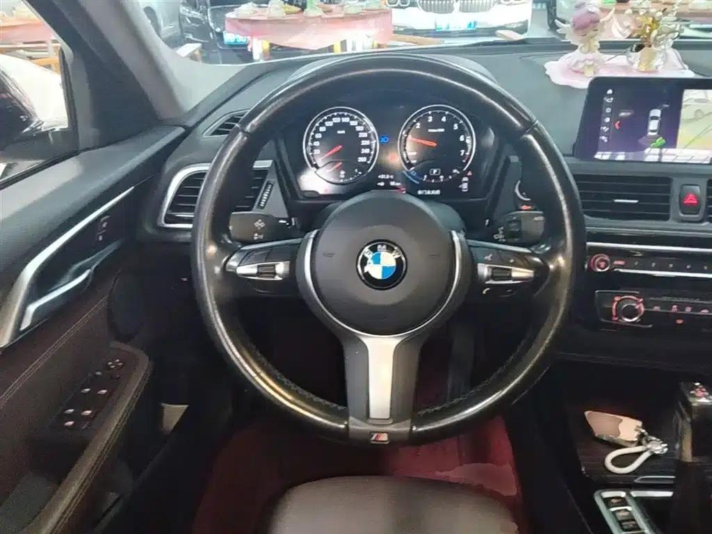 2019 BMW 1 Series 118i M Sport Package — миниатюра 11
