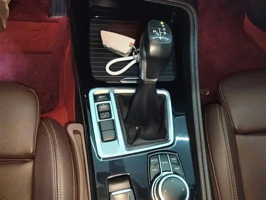 2019 BMW 1 Series 118i M Sport Package — миниатюра 14