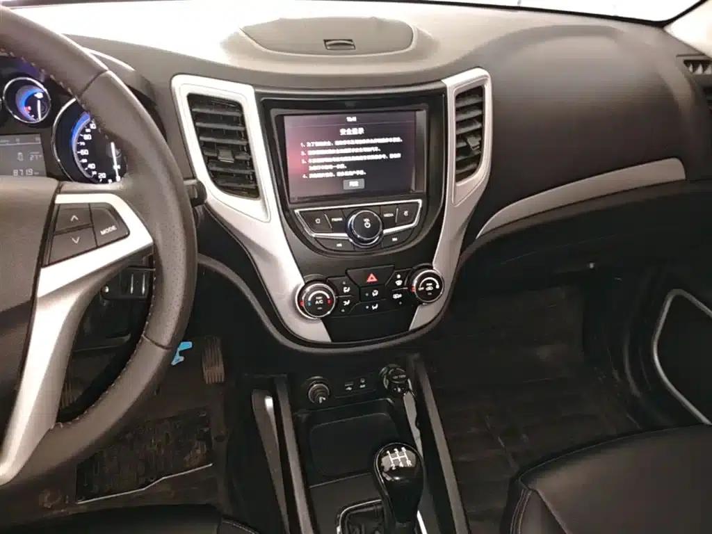 Changan CS35 2016 1.6L Manual Deluxe Edition (National V Emission Standard) — миниатюра 13