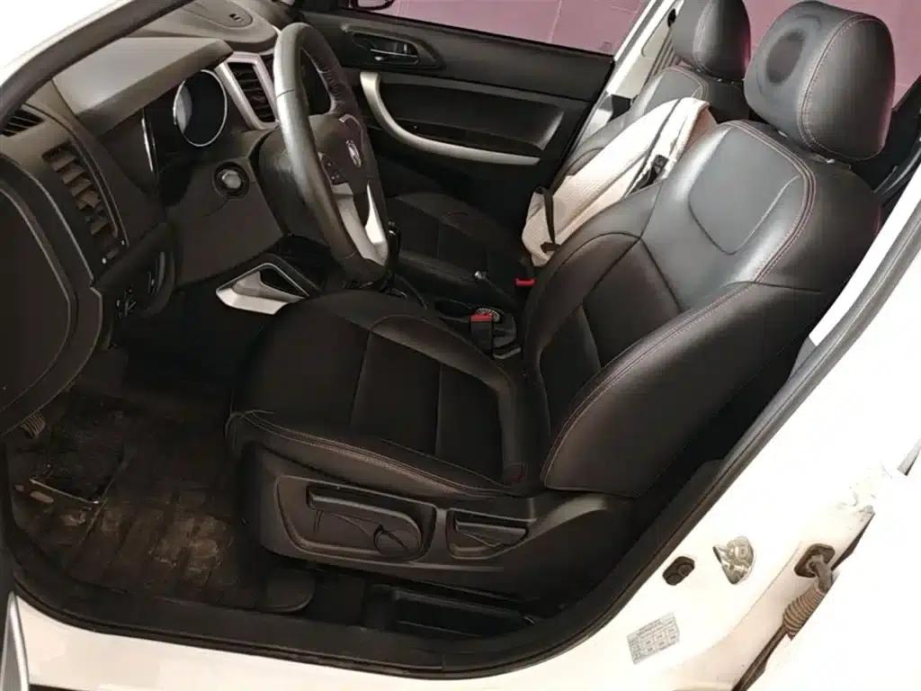 Changan CS35 2016 1.6L Manual Deluxe Edition (National V Emission Standard) — миниатюра 15