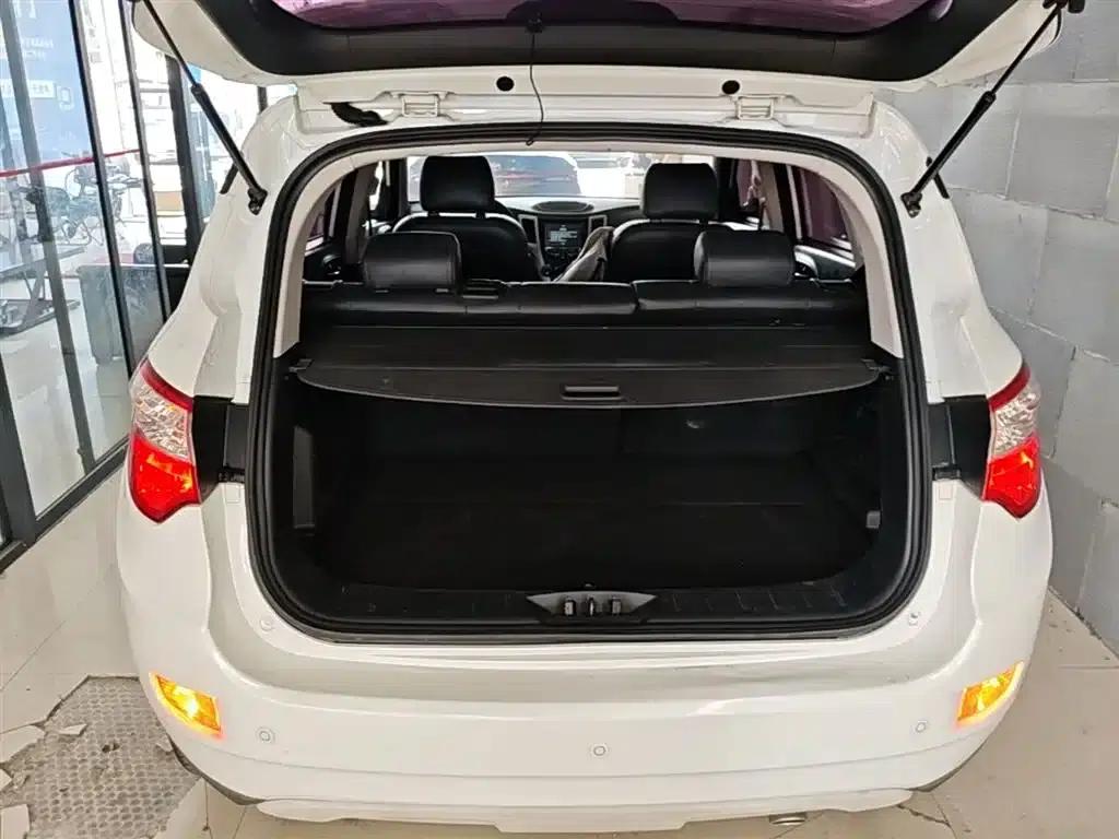 Changan CS35 2016 1.6L Manual Deluxe Edition (National V Emission Standard) — миниатюра 19