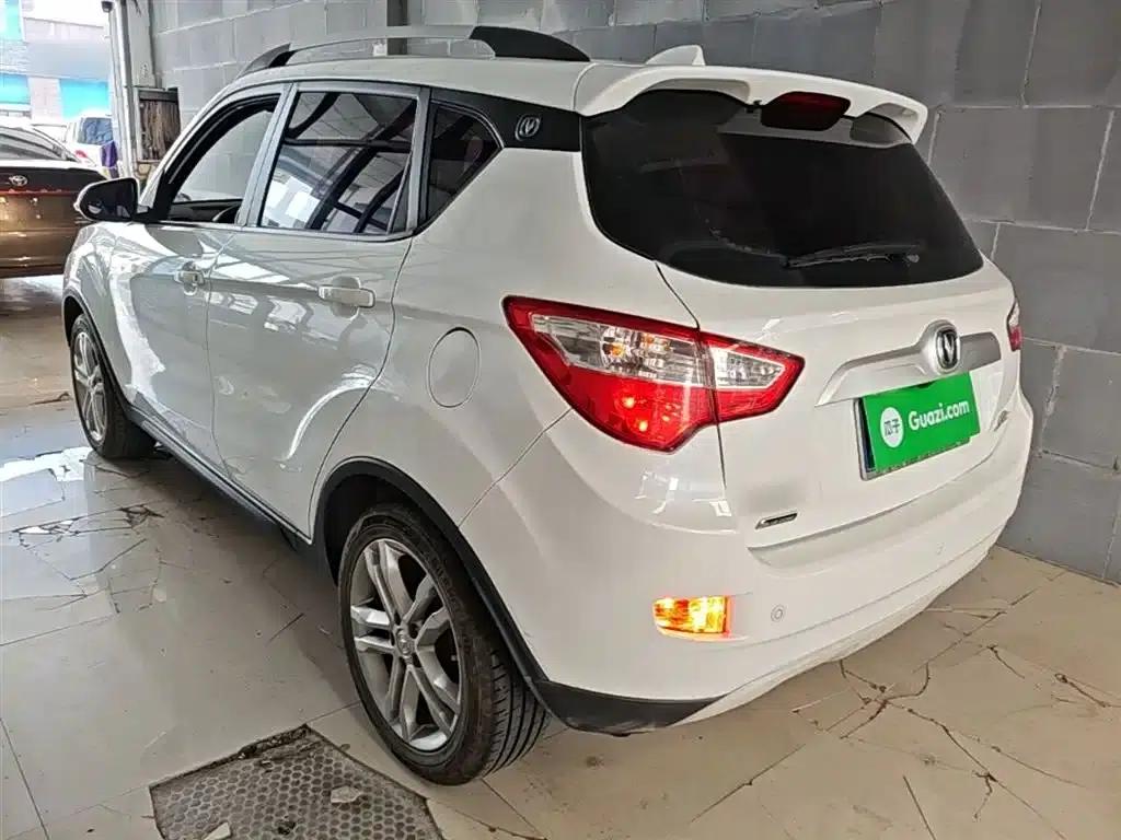 Changan CS35 2016 1.6L Manual Deluxe Edition (National V Emission Standard) — миниатюра 5