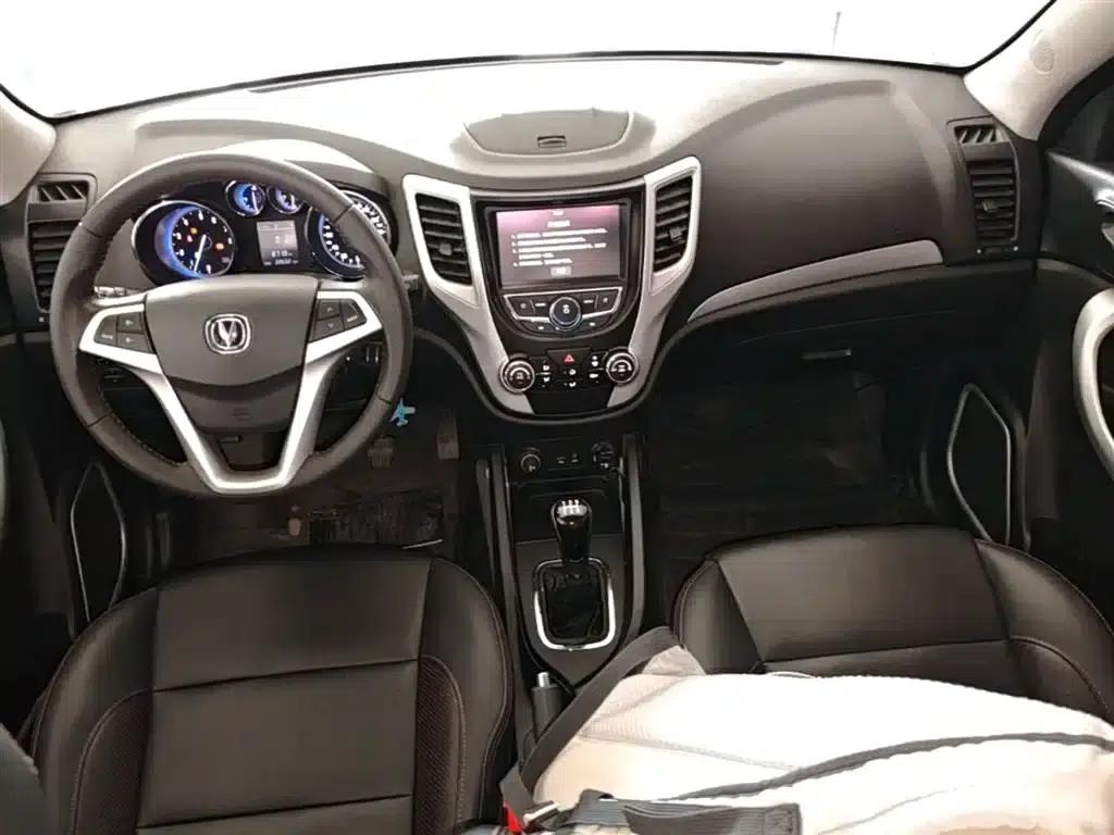 Changan CS35 2016 1.6L Manual Deluxe Edition (National V Emission Standard) — миниатюра 10