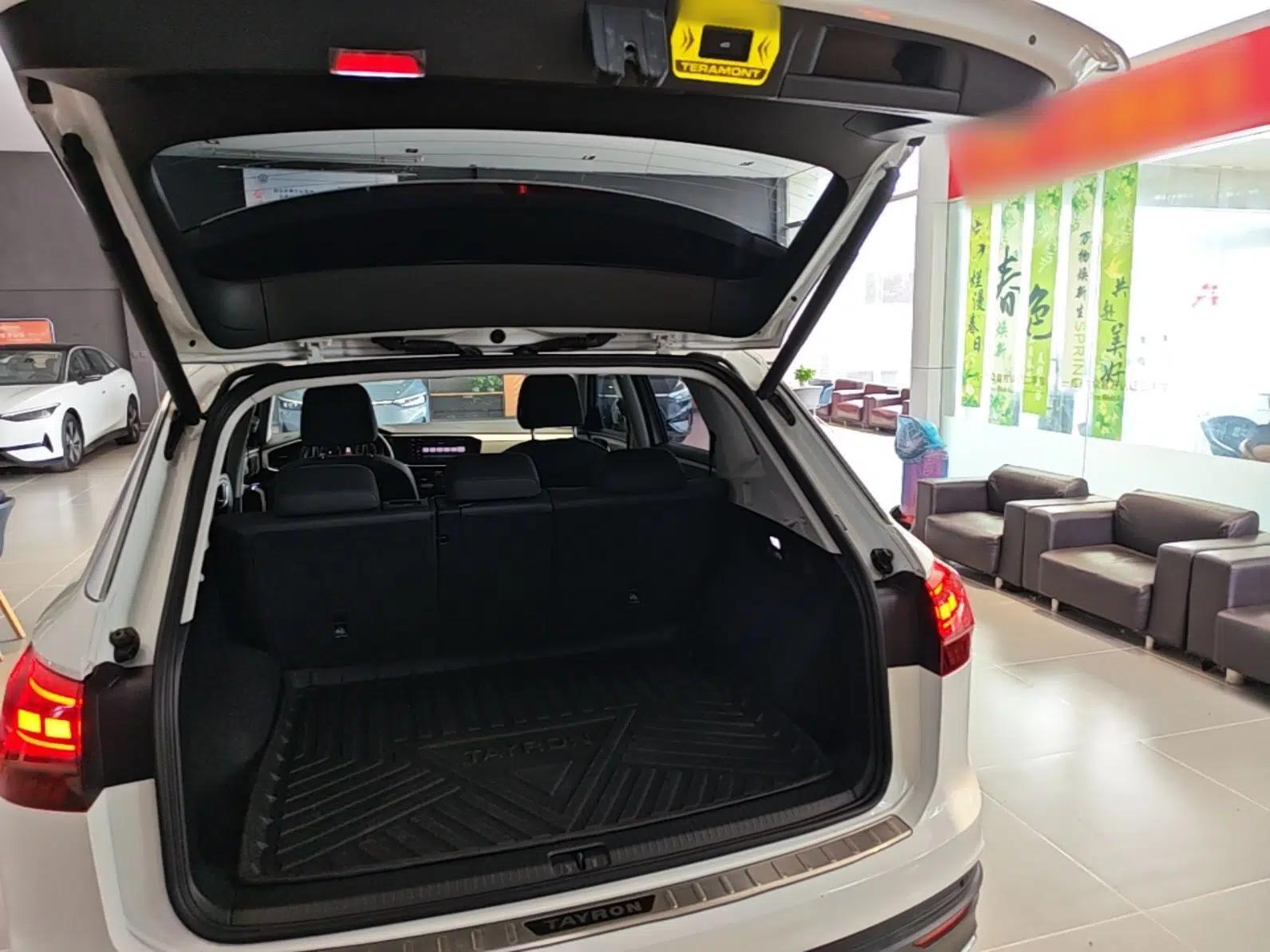 Volkswagen Tayron 2022 330TSI Two-Wheel Drive Luxury Smart Connectivity Version — миниатюра 22