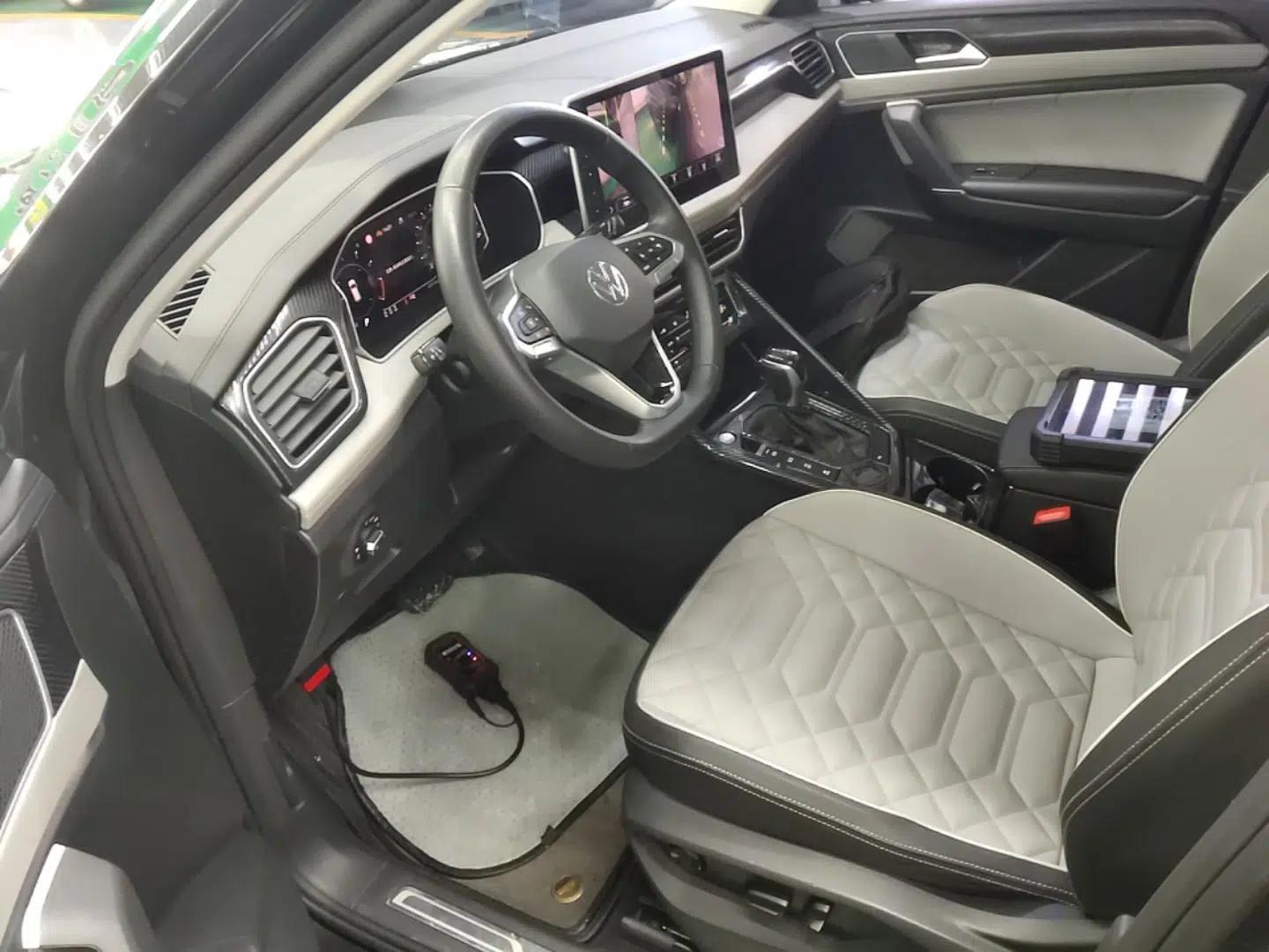 Volkswagen Tayron 2023 330TSI Two-Wheel-Drive Luxury Plus Advanced Version — миниатюра 18
