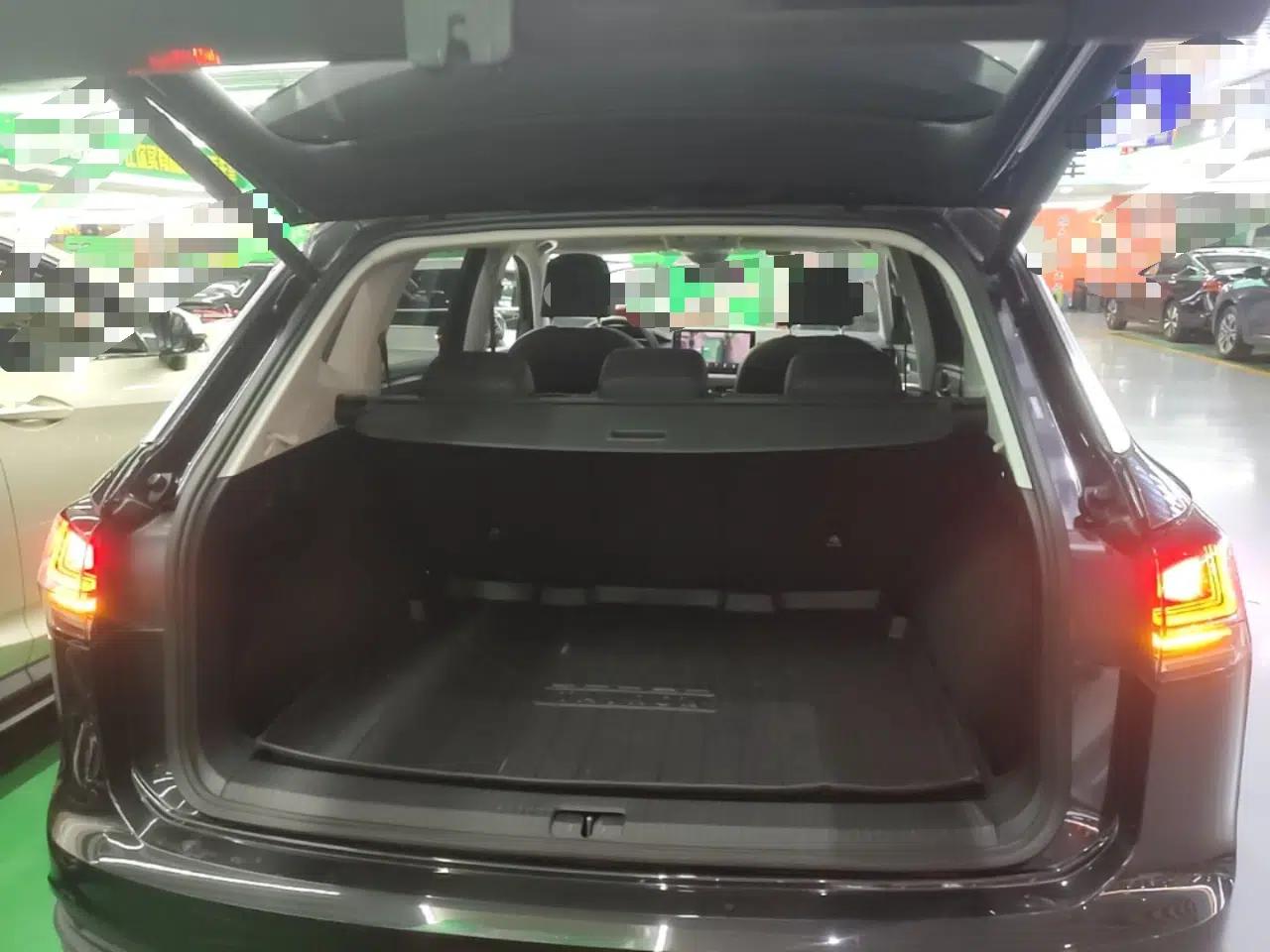 Volkswagen Tayron 2023 330TSI Two-Wheel-Drive Luxury Plus Advanced Version — миниатюра 22