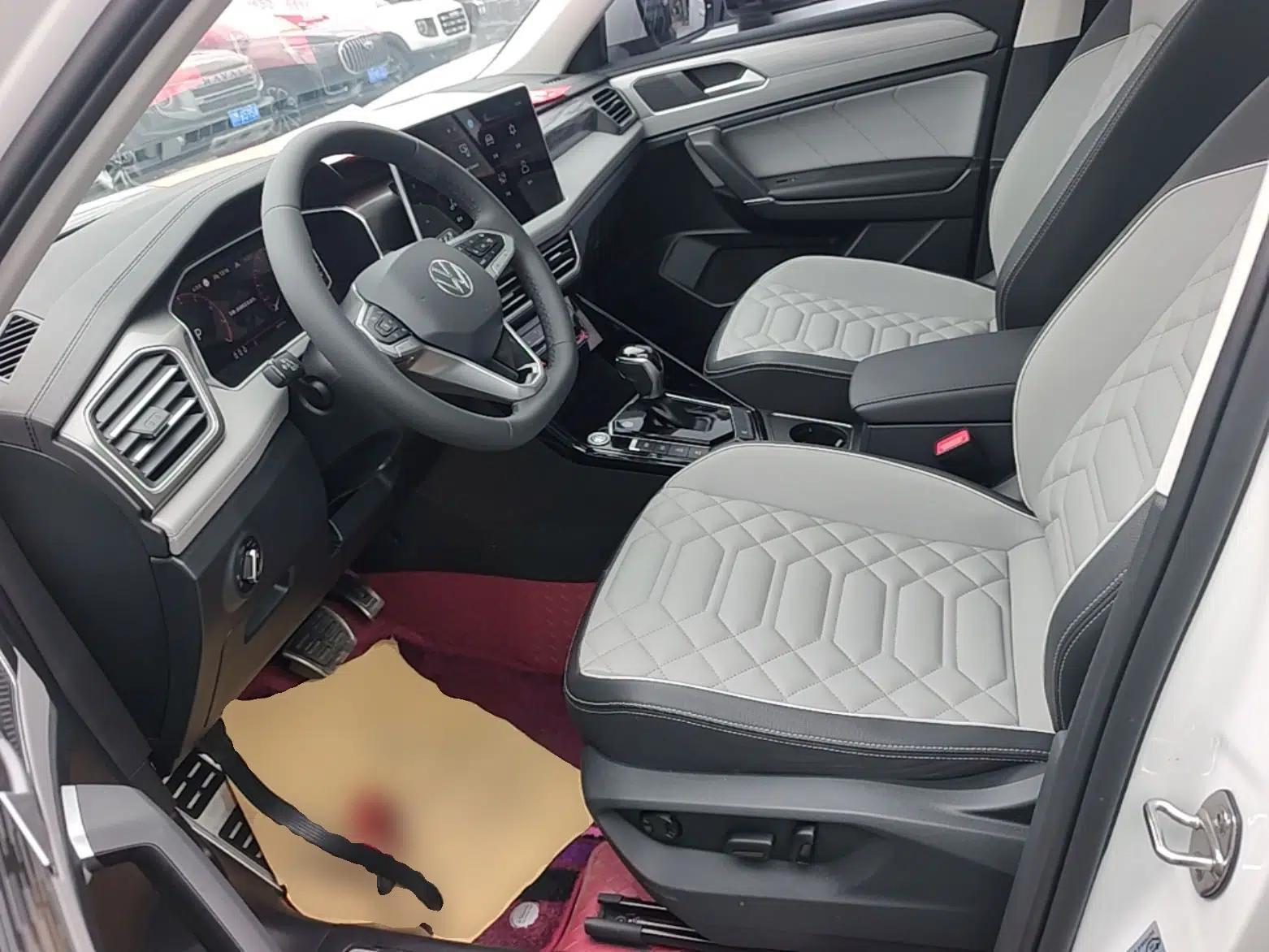 Volkswagen Tayron 2023 330TSI Two-Wheel-Drive R-Line High-Energy Version — миниатюра 17