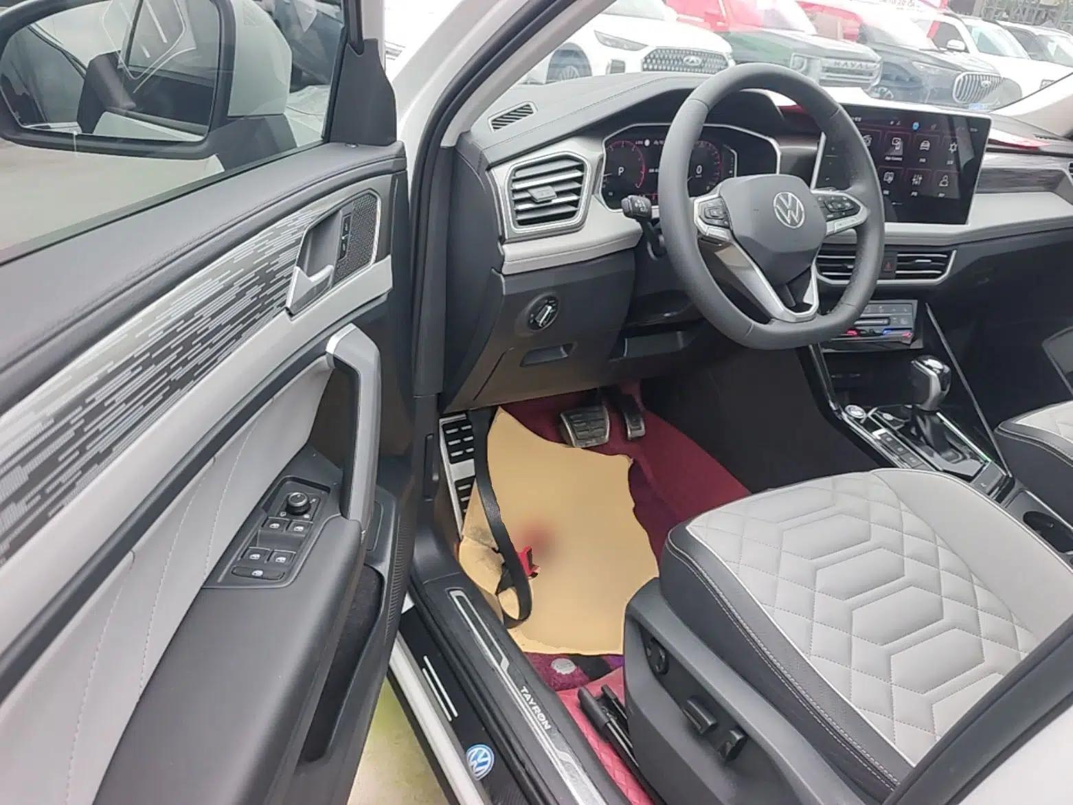 Volkswagen Tayron 2023 330TSI Two-Wheel-Drive R-Line High-Energy Version — миниатюра 18