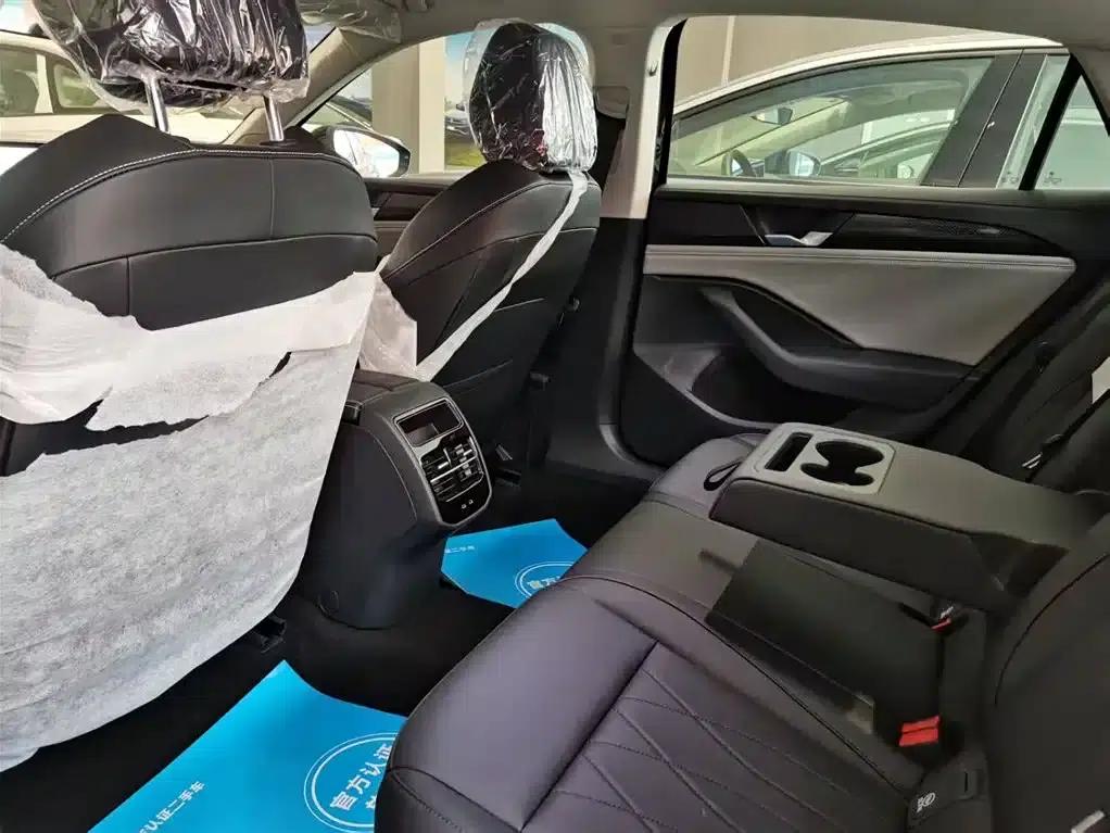 2026 Volkswagen Passat 300TSI Premium Edition — миниатюра 6
