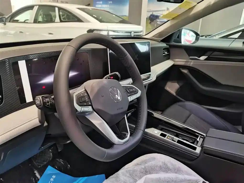 2026 Volkswagen Passat 300TSI Premium Edition — миниатюра 9