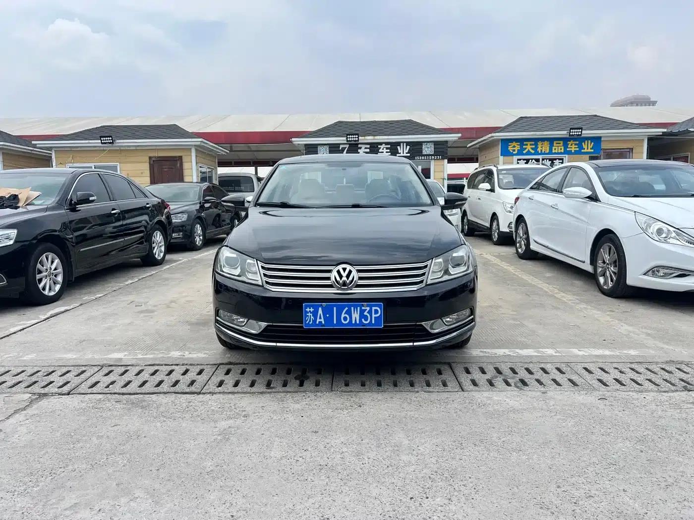 2012 Volkswagen Passat 1.8TSI Luxury — миниатюра 1