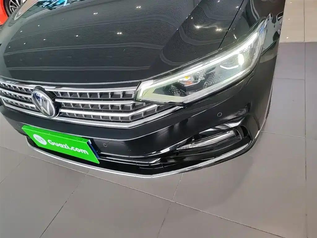 Volkswagen Magotan 2023 2 Millionth Unit Commemorative Edition 330TSI DSG Luxury — миниатюра 24