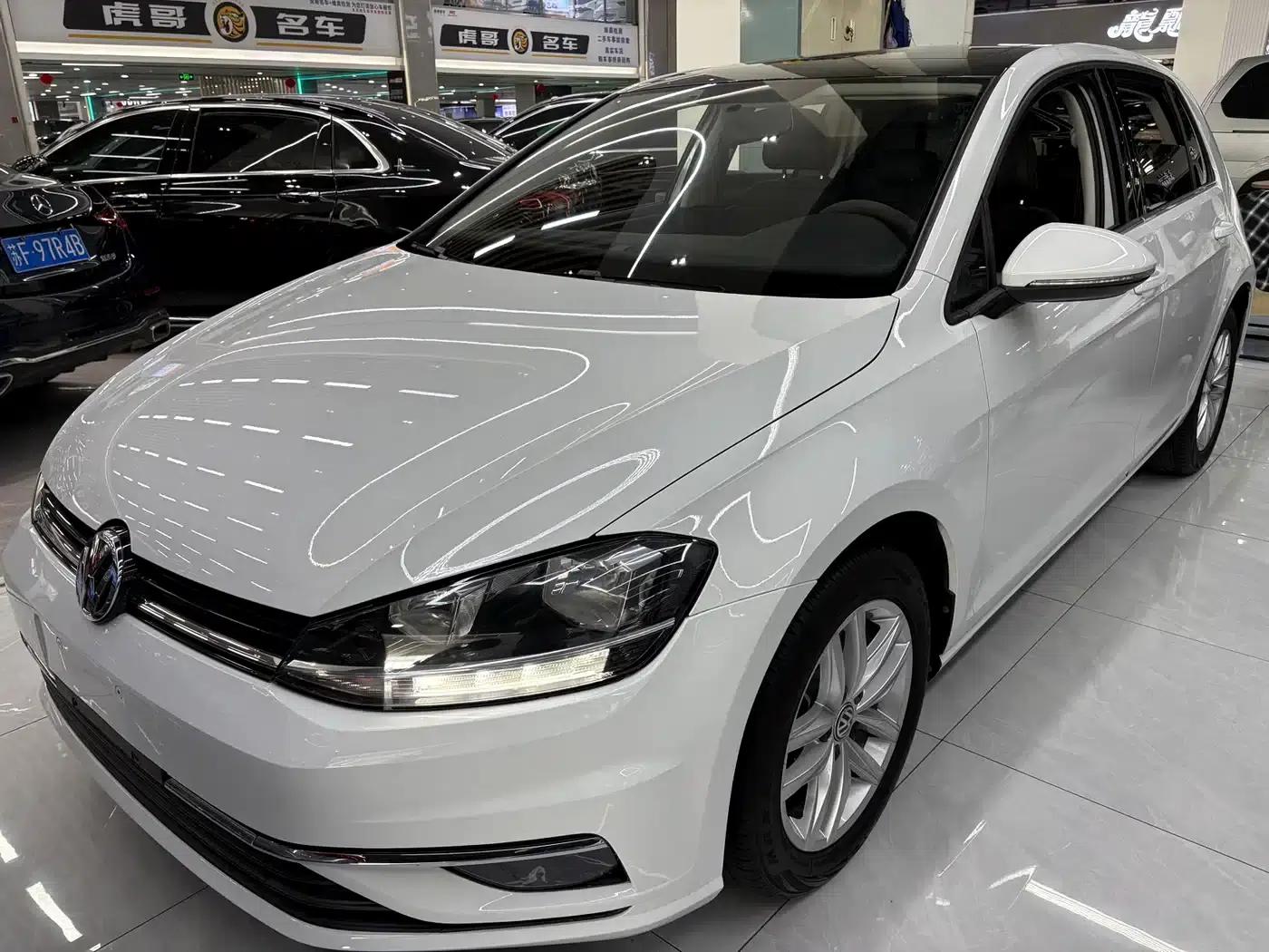 2018 Golf 230TSI Automatic Comfort — миниатюра 1