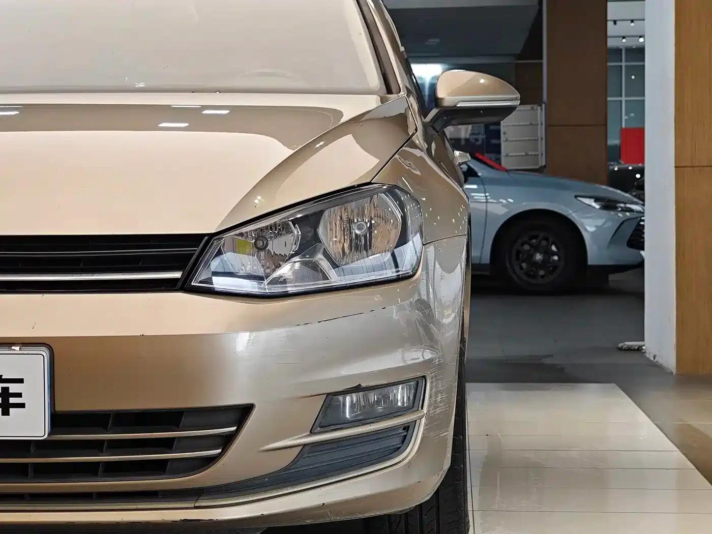 2015 Golf 1.6L Automatic Fashion Edition — миниатюра 2