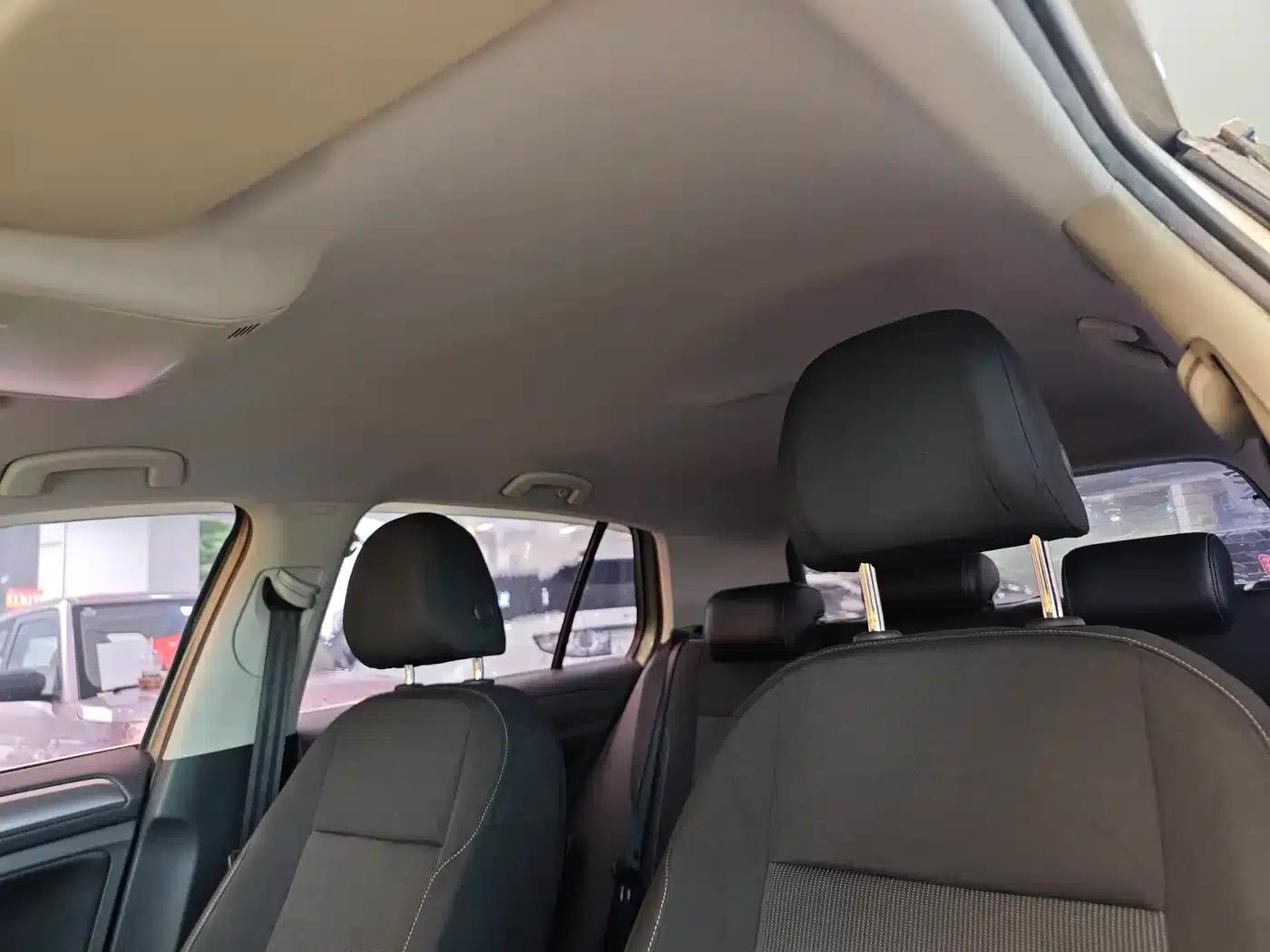 2015 Golf 1.6L Automatic Fashion Edition — миниатюра 12