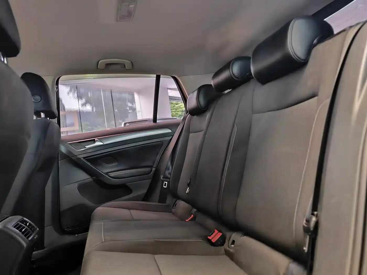 2015 Golf 1.6L Automatic Fashion Edition — миниатюра 22