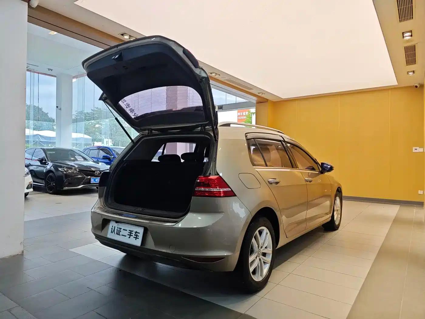 2015 Golf 1.6L Automatic Fashion Edition — миниатюра 30