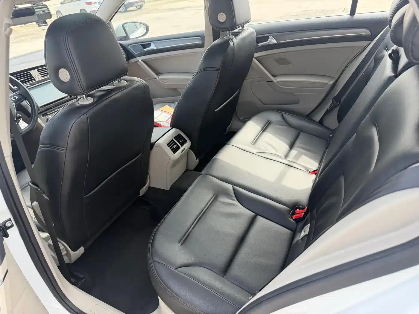 2015 Golf 1.4TSI Automatic Comfort — миниатюра 9