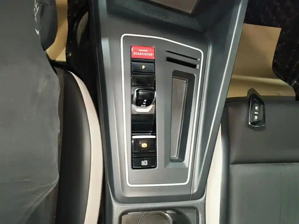 2021 Golf 280TSI DSG 30th Anniversary Edition — миниатюра 14