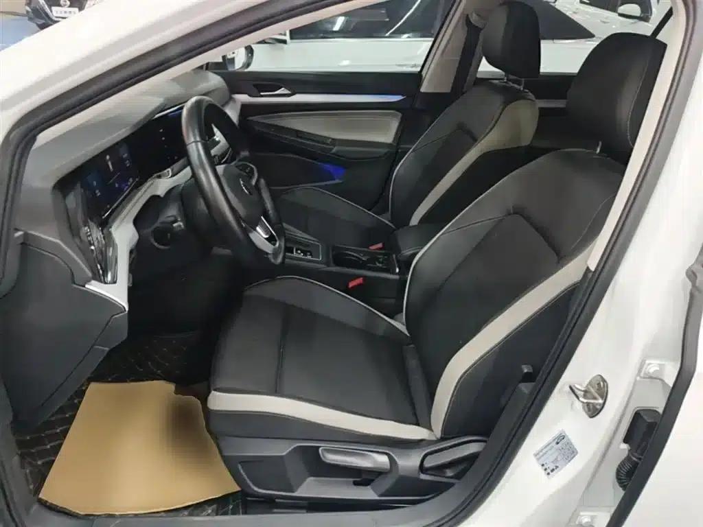 2021 Golf 280TSI DSG 30th Anniversary Edition — миниатюра 15