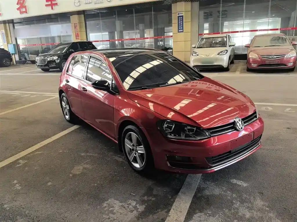 2017 Golf 230TSI Automatic Comfort Millionth Unit Commemorative Edition — миниатюра 4
