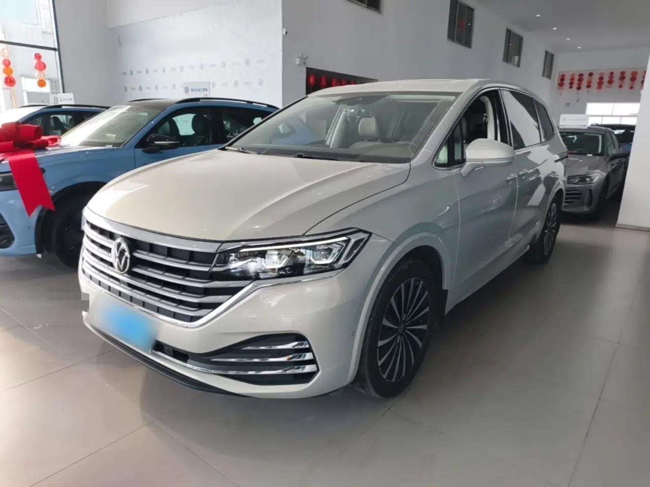 Volkswagen Viloran 2023 Revised 380TSI Prestige Edition — миниатюра 1