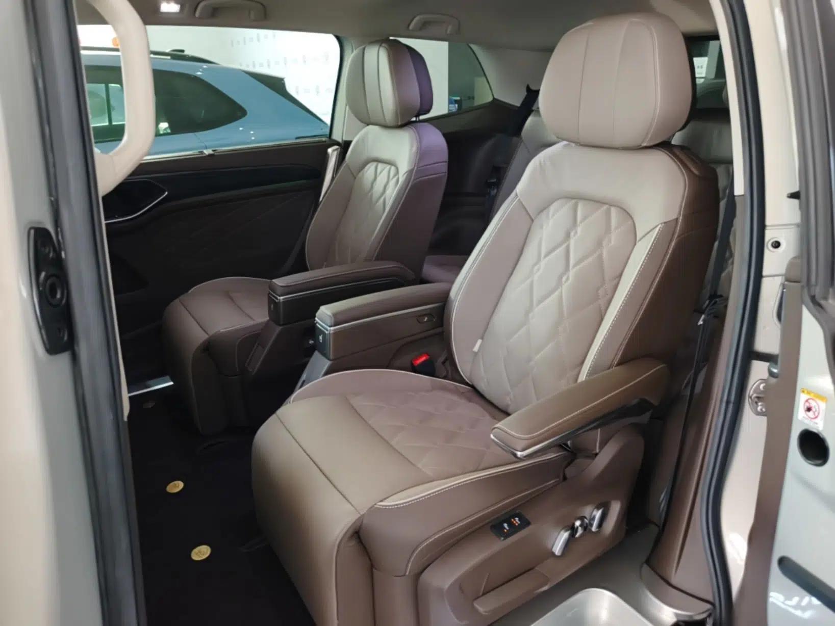 Volkswagen Viloran 2023 Revised 380TSI Prestige Edition — миниатюра 20