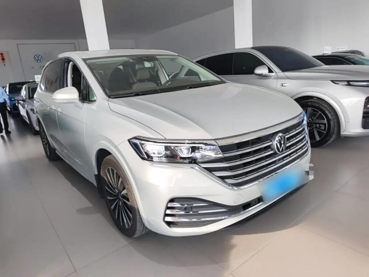 Volkswagen Viloran 2023 Revised 380TSI Prestige Edition — миниатюра 3