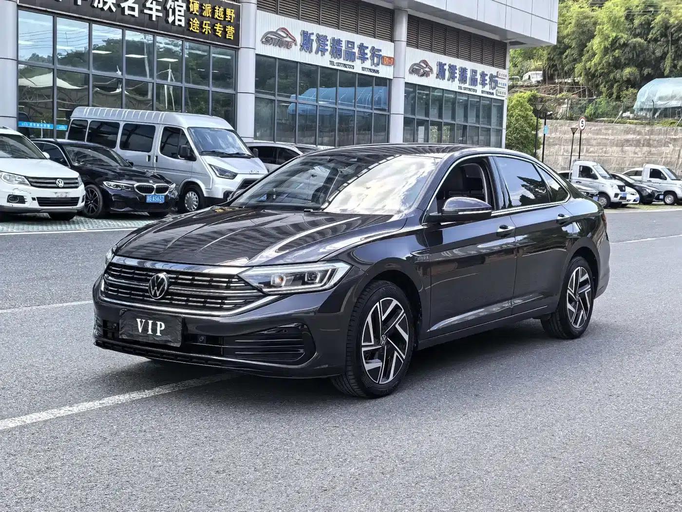 2023 Volkswagen Sagitar 300TSI DSG Super Edition — миниатюра 1